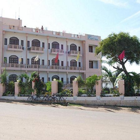 Hotel Fort View Tikamgarh Exterior photo