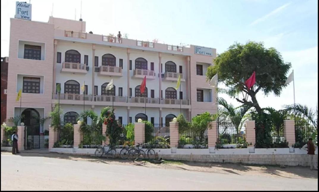 Hotel Fort View Tikamgarh Exterior photo